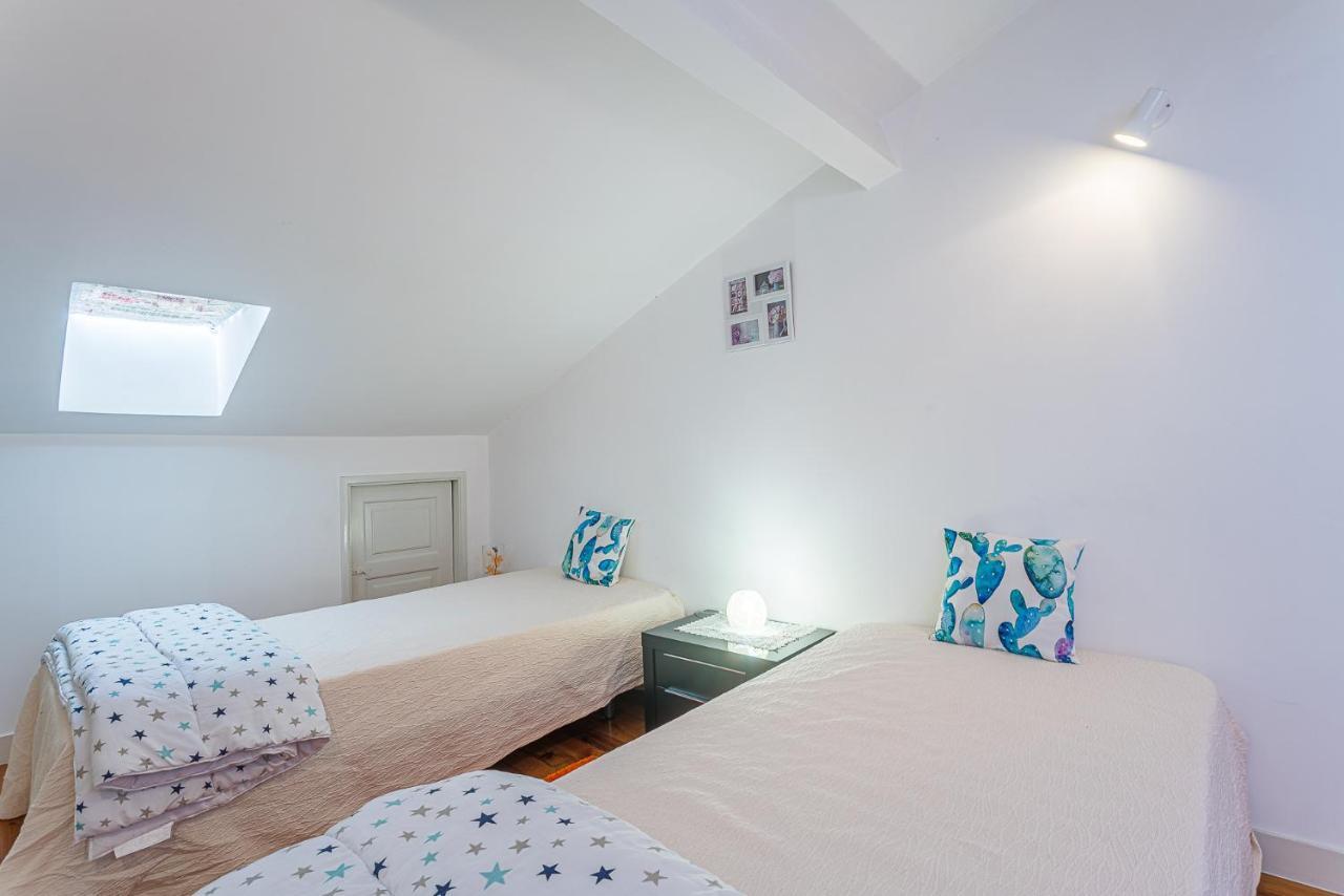 Appartement T3 Carvalho Laranjo Mabilde à Nazaré Extérieur photo